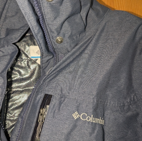 Women's Columbia Winter jacket - Picture 2 of 16